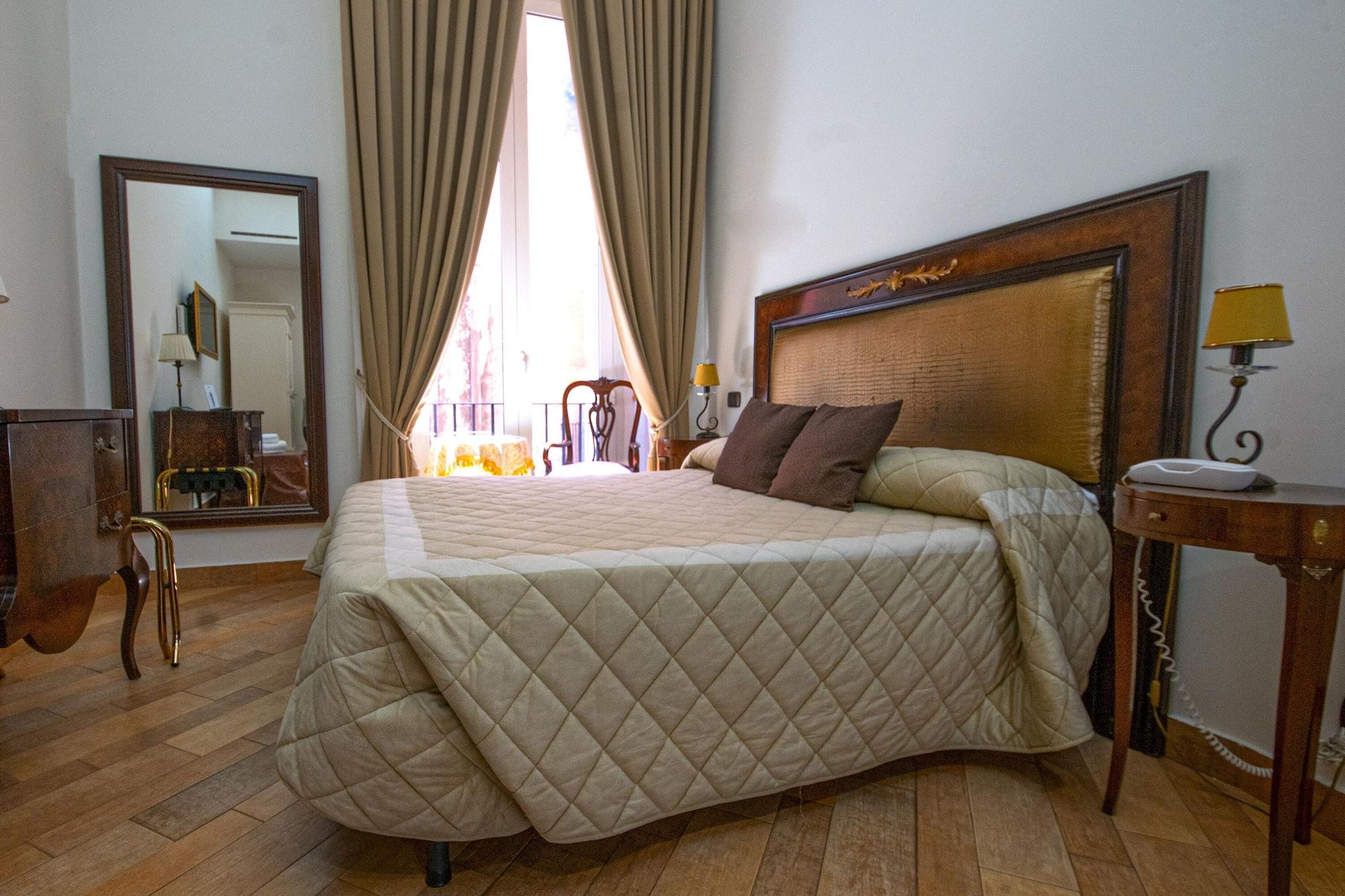 Hotel Lanfipe Palace Наполи Екстериор снимка