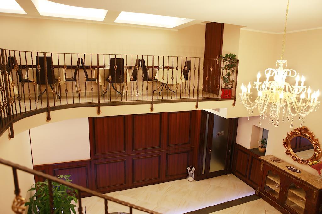 Hotel Lanfipe Palace Наполи Екстериор снимка