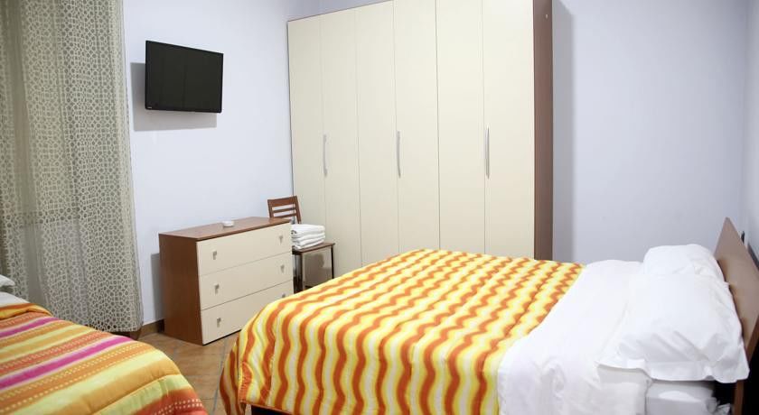 Hotel Lanfipe Palace Наполи Екстериор снимка
