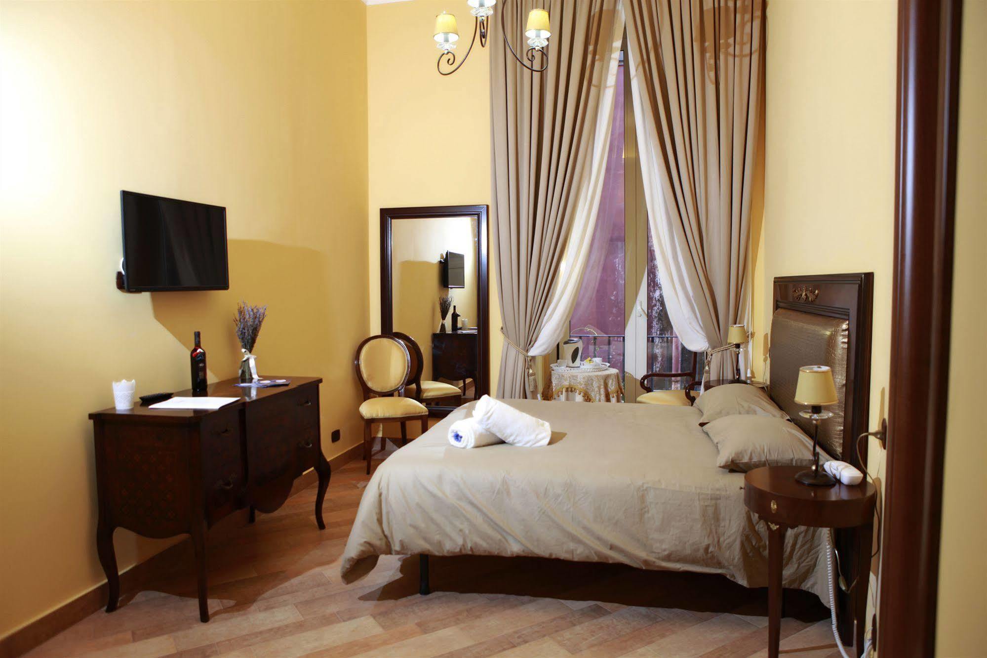 Hotel Lanfipe Palace Наполи Екстериор снимка
