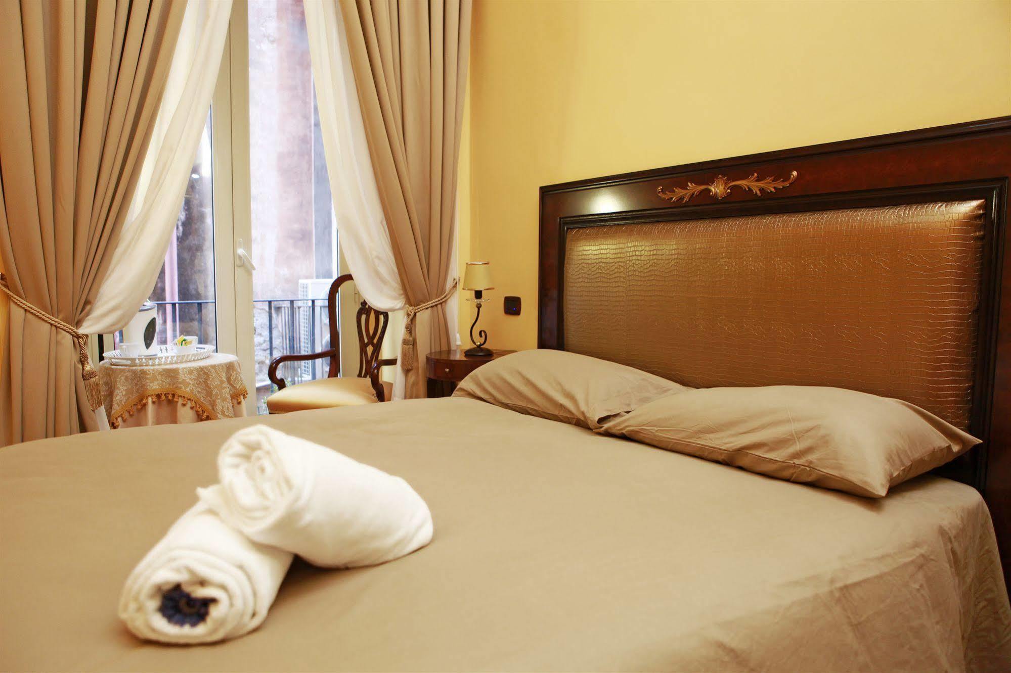 Hotel Lanfipe Palace Наполи Екстериор снимка